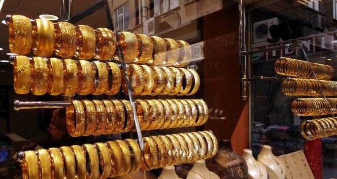 Dünyada altın fiyatları artarken Türkiye’de düştü