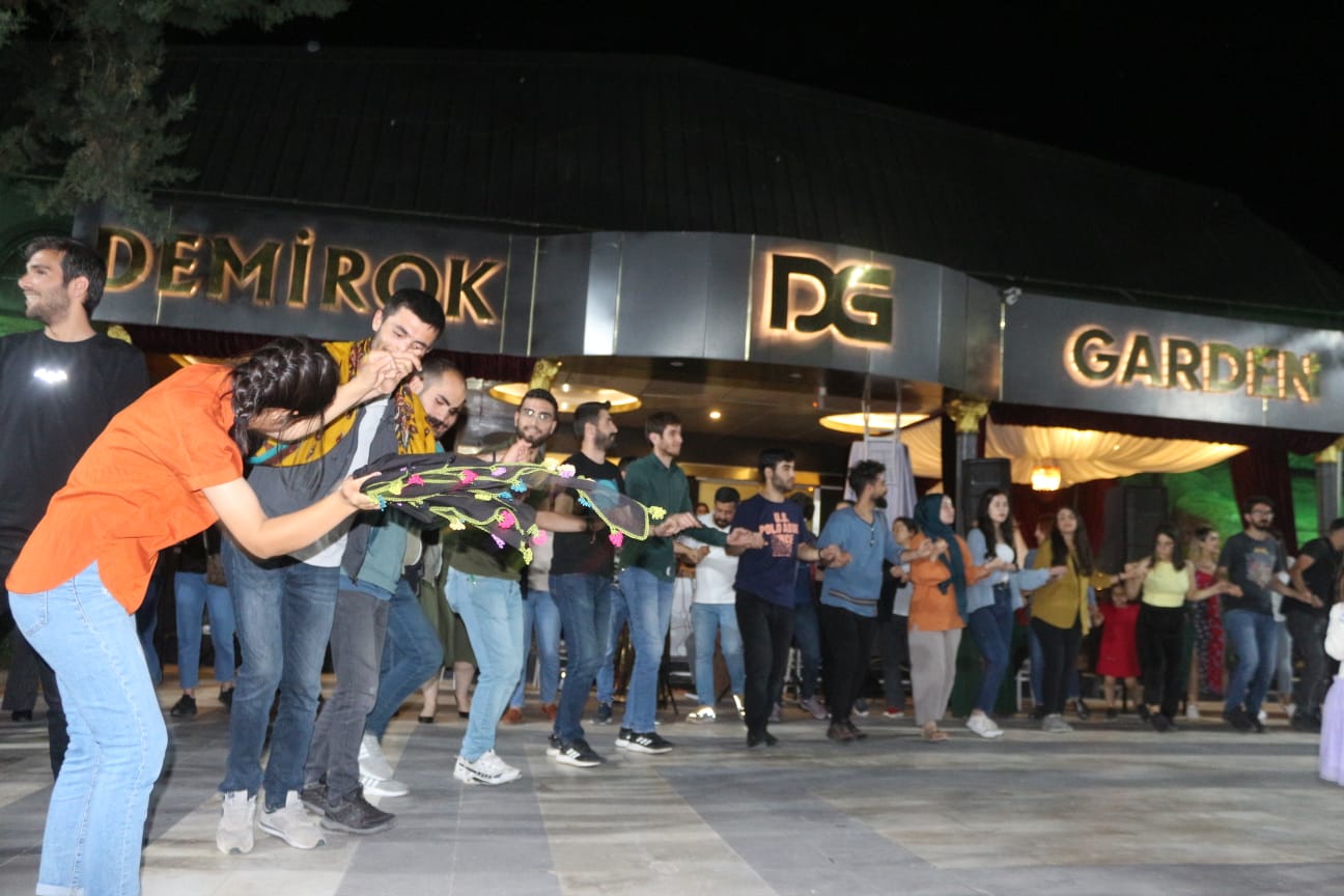 Diyarbakır’da Kürt Dil Bayramı Şenliği düzenlendi