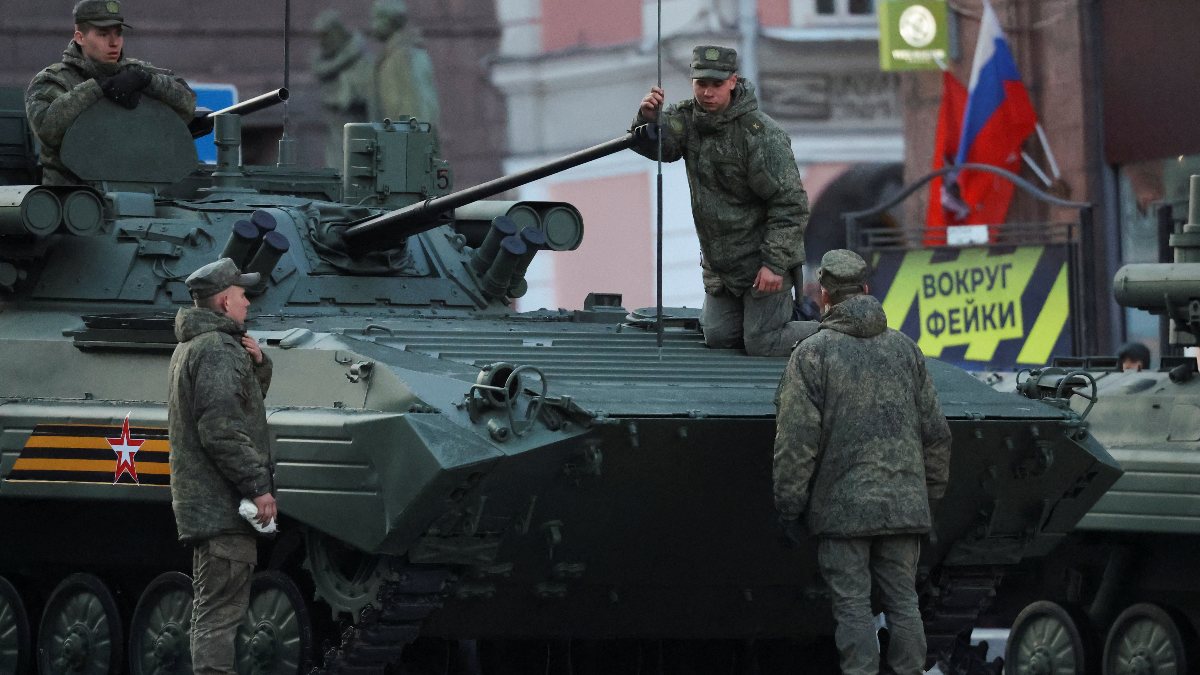 Rusya’da Zafer Günü için prova yapıldı
