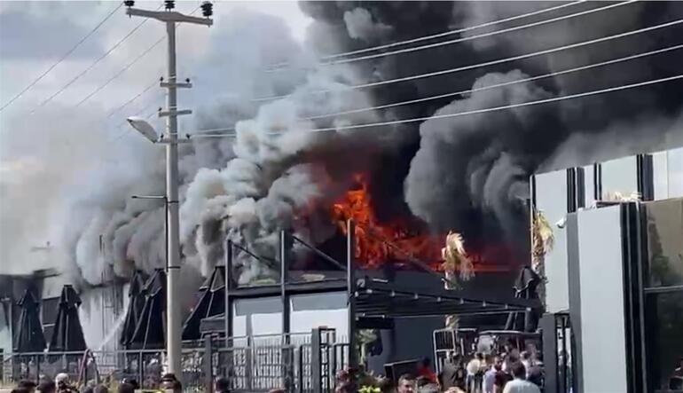 Diyarbakır’da kozmetik fabrikasında yangın