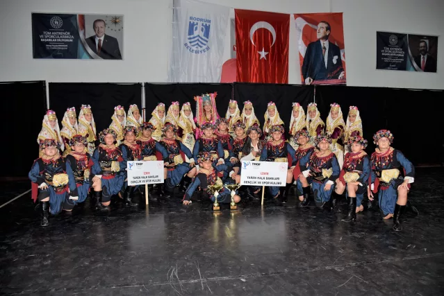 Bodrum’da Türkiye Halkoyunları Federasyonu Grup Yarışması yapıldı