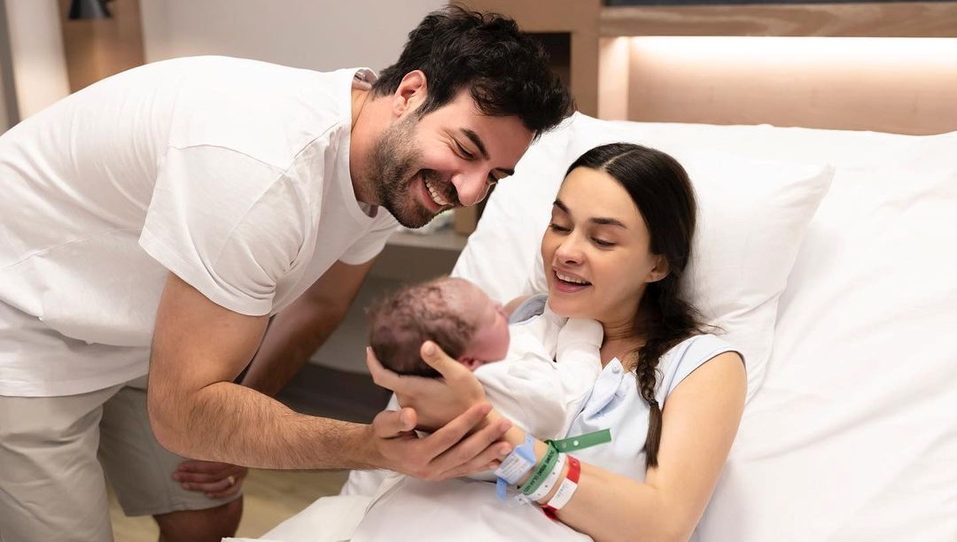 Hande Soral ve İsmail Demirci çiftinden bebekleriyle ilk kare