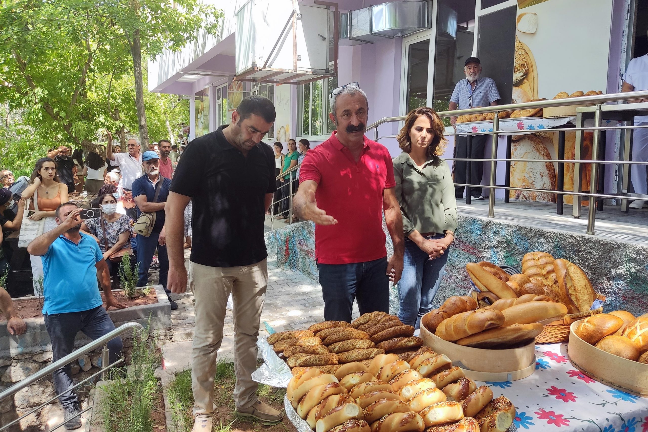 Dersim’de halk ekmek fırını açıldı