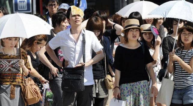 Japonya’da aşırı sıcaklar can almaya devam ediyor