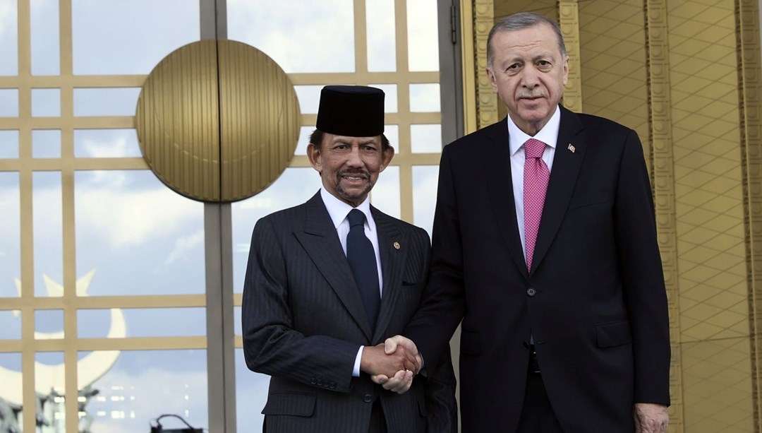 Cumhurbaşkanı Erdoğan, Brunei Darusselam Sultanı Waddaulah’ı resmi törenle karşıladı