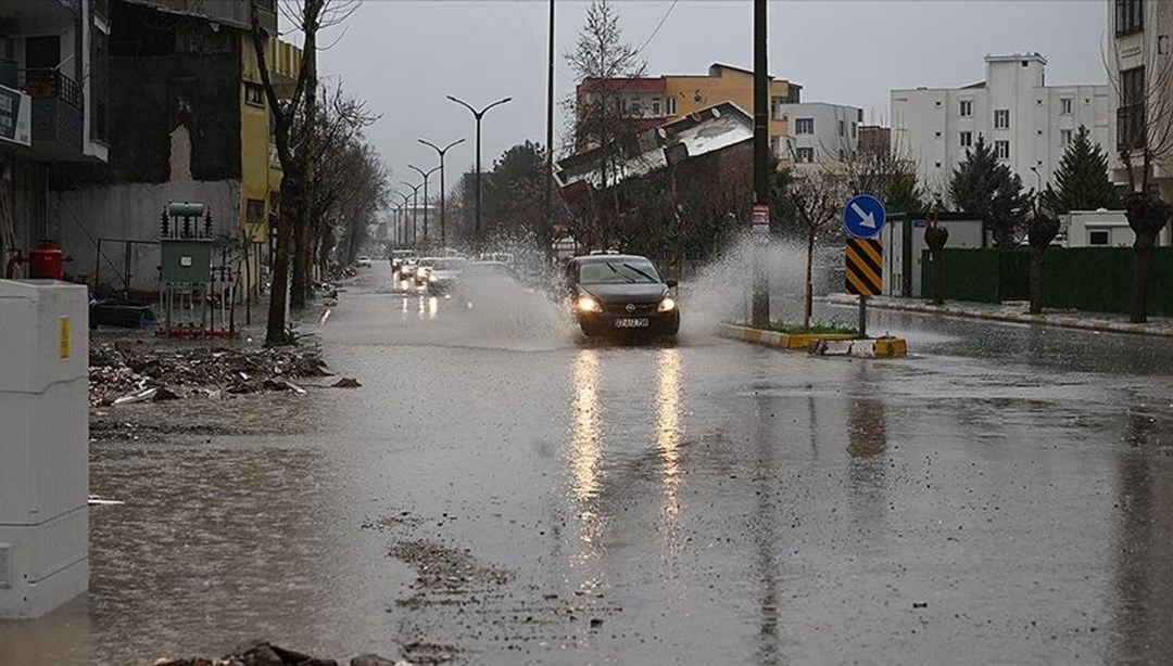 Deprem bölgesi için kuvvetli rüzgar uyarısı