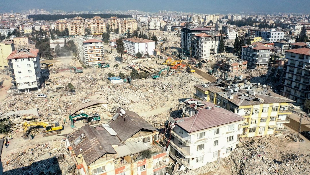 Depremlerde can kaybı 49 bin 589’a yükseldi