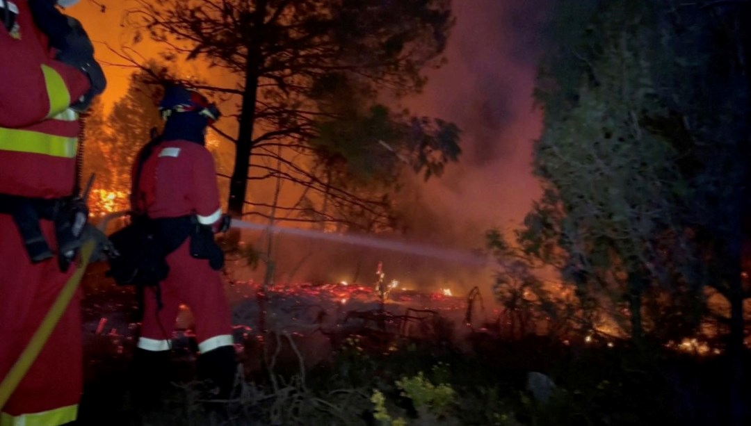 İspanya’da yılın ik büyük orman yangını: Yüzlerce kişiye tahliye