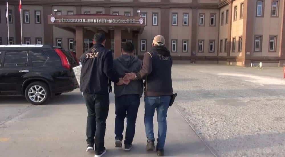 Diyarbakır’da gözaltına alınanlardan 24 kişi tutuklandı
