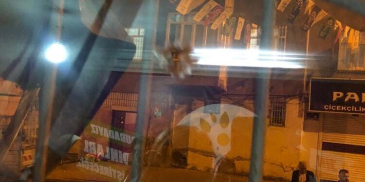 Diyarbakır’da Yeşil Sol Parti Kadın Seçim İrtibat Bürosu’na silahlı saldırı