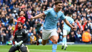 Manchester City, Liverpool’u farklı geçti