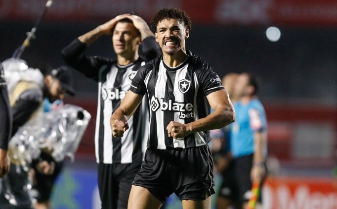Botafogo, Beşiktaş’ın da transfer gündeminde yer alan Adryelson için en az 6 milyon euro istiyor.