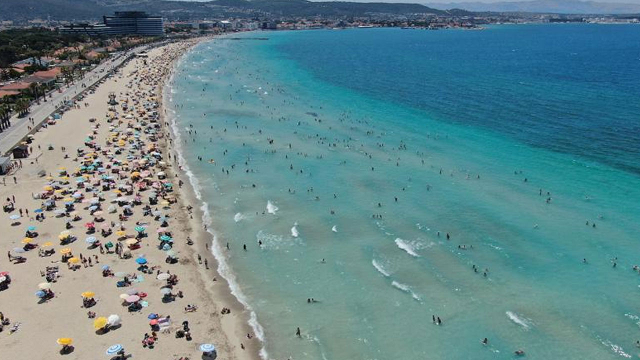 İzmir Çeşme’ye tatilci akını! Nüfusu 1 milyonu aştı