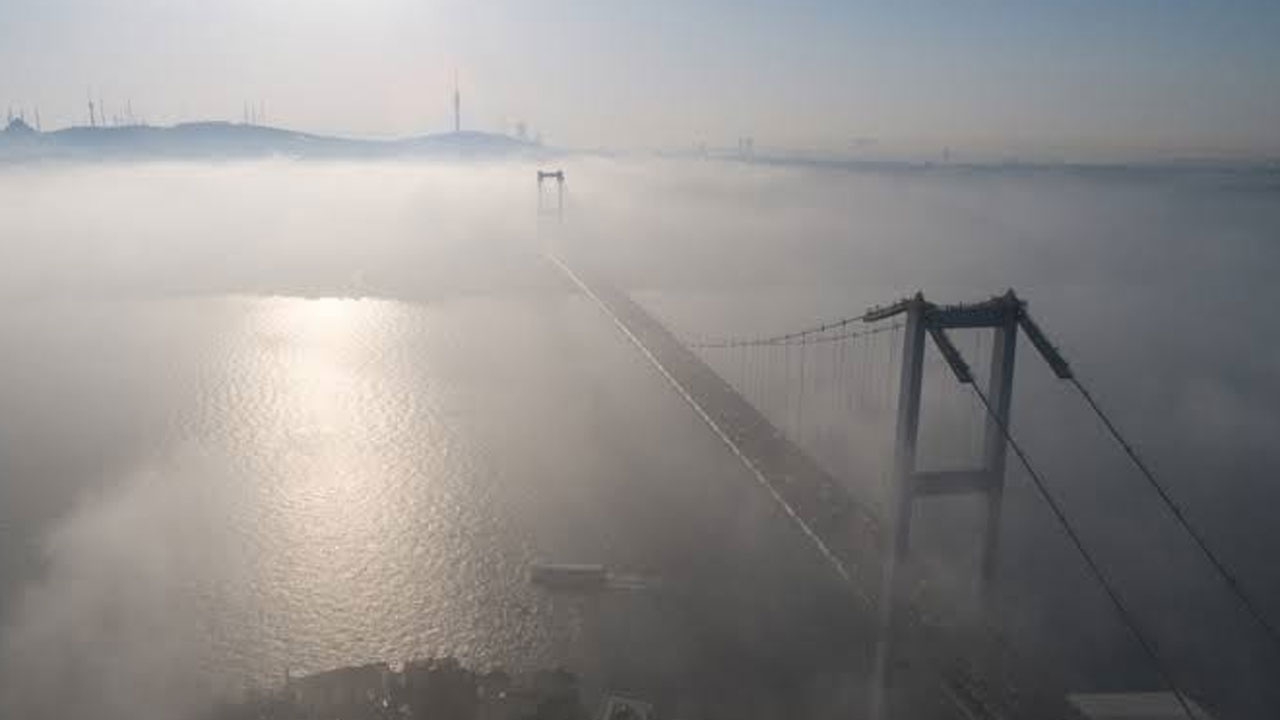 İstanbul’da büyüleyici sis manzarası havadan görüntülendi
