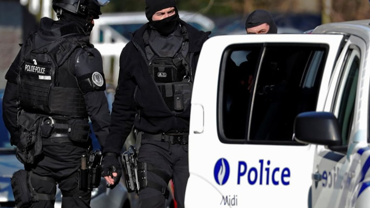 Belçika’da PKK’ya polis baskını