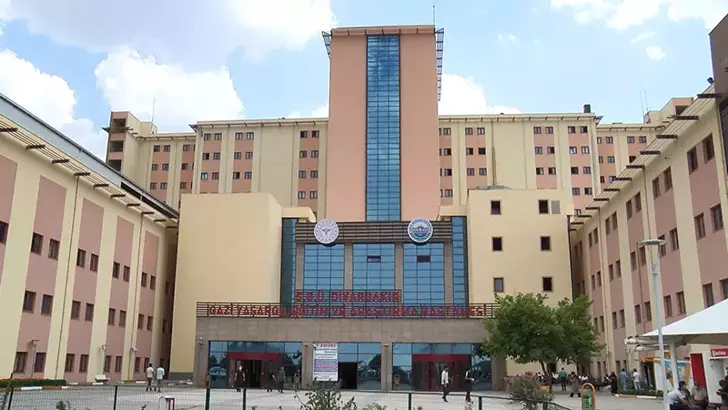 Diyarbakır’da ‘irtikap’ suçlamasıyla 1’i doktor 3 kişi tutuklandı